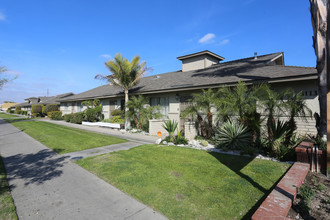 Continental Gardens Apartments in Stanton, CA - Building Photo - Building Photo