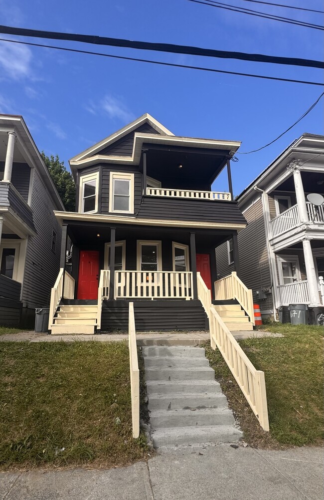 673 Myrtle Ave, Unit 1