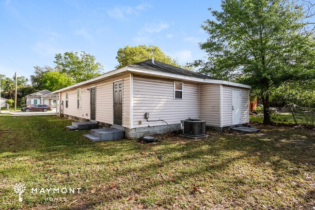 1410 W 20th St, Unit 14-524 in Jacksonville, FL - Building Photo - Building Photo