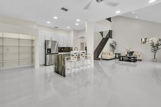 36 Monterey Pointe Dr in Palm Beach Gardens, FL - Building Photo - Building Photo