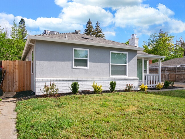 2537 Michelle Dr in Sacramento, CA - Building Photo - Building Photo