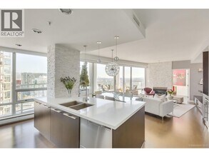 1201 Marinaside Crescent in Vancouver, BC - Building Photo - Building Photo