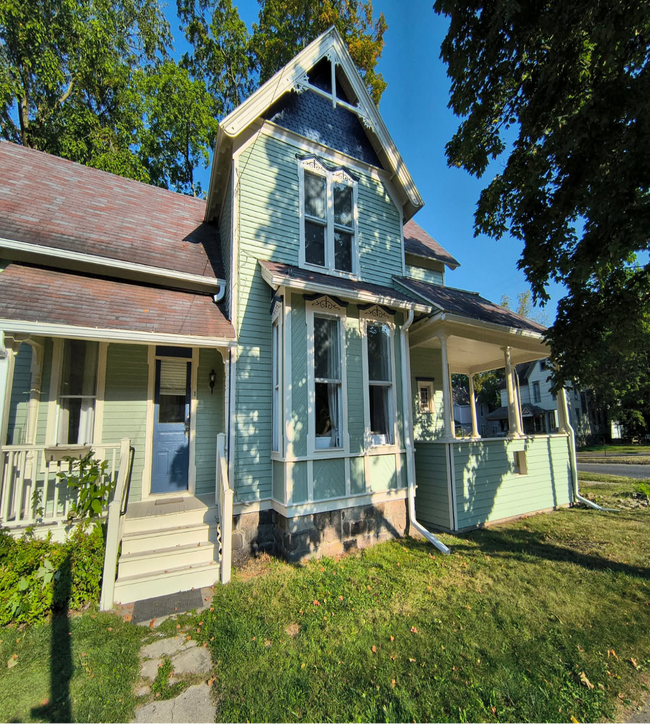 1032 W Kalamazoo Ave, Unit #1