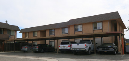 002 - Tiburon Apartments in Yuba City, CA - Building Photo - Building Photo