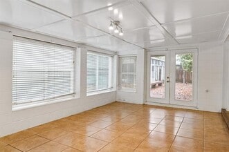 407 Twin Oaks Ct in Euless, TX - Building Photo - Building Photo