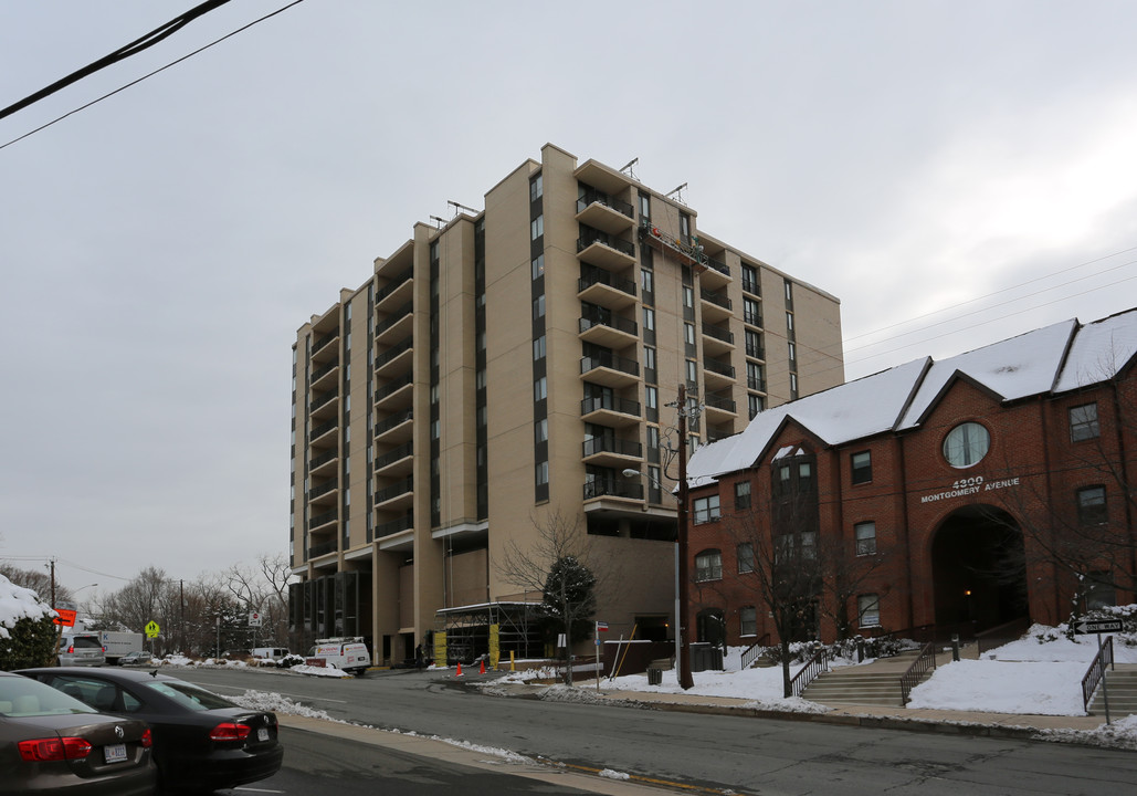 The Riviera in Bethesda, MD - Foto de edificio