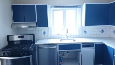 8518 4th Ave, Unit 2nd floor in North Bergen, NJ - Building Photo - Building Photo