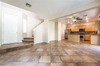 4663 San Vito St in Las Vegas, NV - Foto de edificio - Building Photo