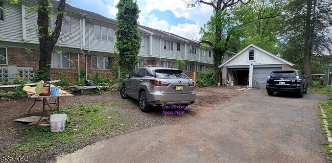 241 Main St in Millburn, NJ - Building Photo - Building Photo