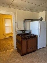 227 Howe Ave in Shelton, CT - Building Photo - Building Photo