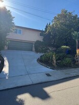 3335 Lowell St in San Diego, CA - Building Photo