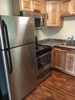 208 W Washington St in Athens, OH - Building Photo