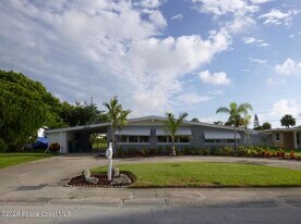 360 Needle Blvd in Merritt Island, FL - Building Photo