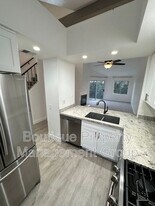 34 Dianthus in Rancho Santa Margarita, CA - Building Photo