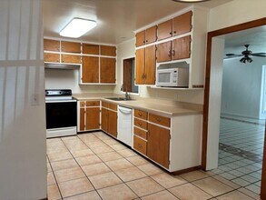 128 Moriarty St NW in Fort Walton Beach, FL - Building Photo - Building Photo