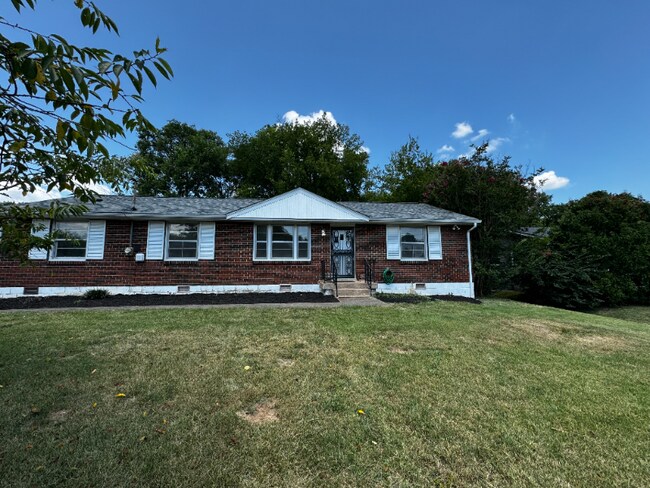 219 Jacksonian Dr in Nashville, TN - Foto de edificio - Building Photo