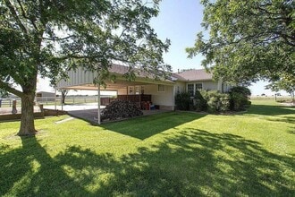 1444 Bledsoe Road in Gunter, TX - Building Photo - Building Photo