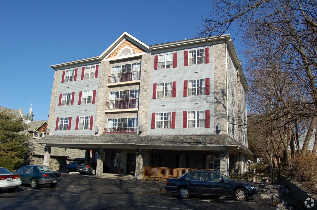 440 Old York Rd in Jenkintown, PA - Foto de edificio