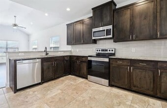 2325 Doty Ln in Balch Springs, TX - Building Photo - Building Photo