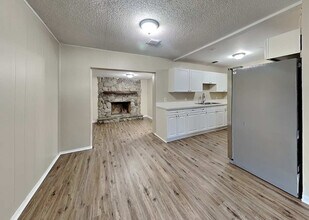 4967 SW 4th St in Margate, FL - Foto de edificio - Building Photo