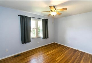 2264 McKelvey Rd in Maryland Heights, MO - Building Photo - Building Photo