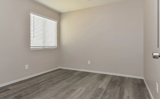 3605 Vista Springs Way in North Las Vegas, NV - Building Photo - Building Photo