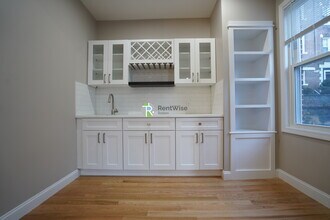 10 Lorraine Terrace in Boston, MA - Building Photo - Building Photo