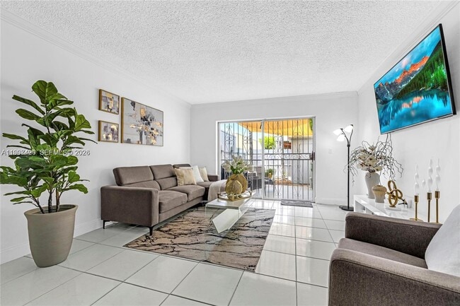 1675 W 57th St in Hialeah, FL - Building Photo - Building Photo