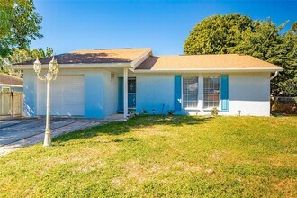 175 22nd Ave in Vero Beach, FL - Foto de edificio - Building Photo