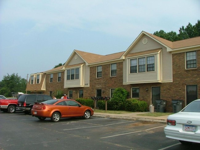 Serenity Decatur in Decatur, AL - Foto de edificio - Building Photo