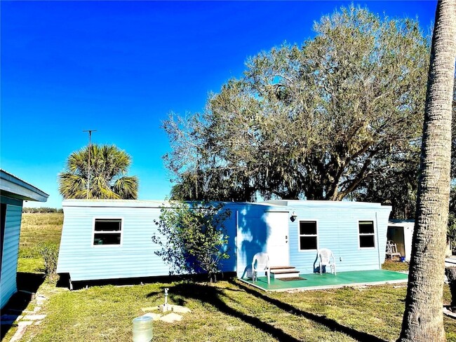 6275 US-441, Unit K in Okeechobee, FL - Building Photo - Building Photo