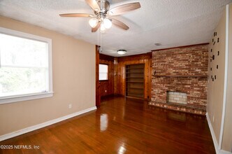 2705 Southside Blvd in Jacksonville, FL - Building Photo - Building Photo