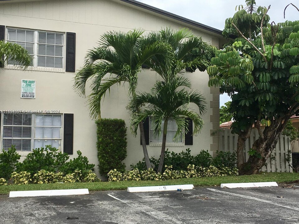 501 SW 15th St in Pompano Beach, FL - Building Photo