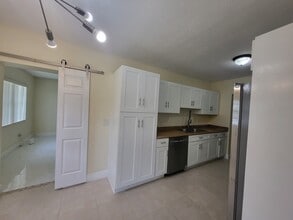 340 NW 4th Ave in Deerfield Beach, FL - Foto de edificio - Building Photo