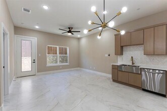 2370 Usman Dr in Irving, TX - Building Photo - Building Photo