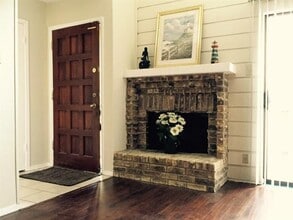 333 Melrose Dr in Richardson, TX - Foto de edificio - Building Photo