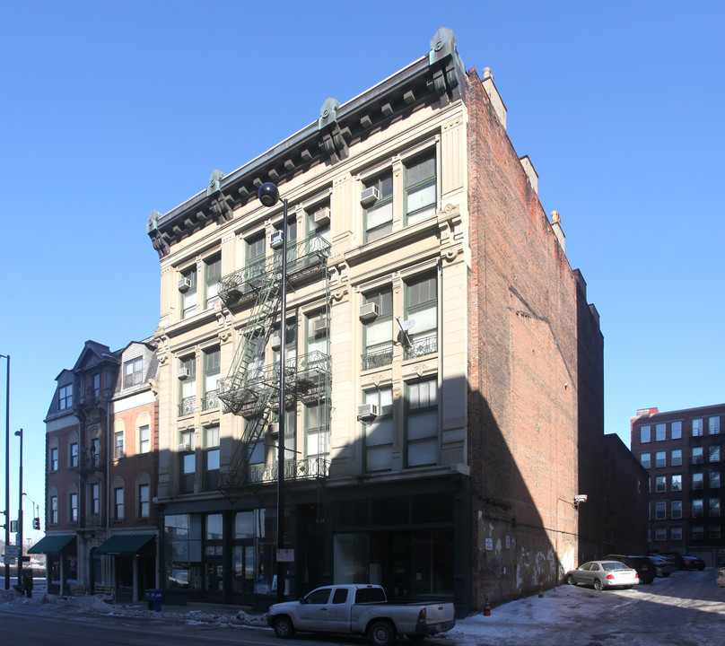 338-344 W 4th St in Cincinnati, OH - Foto de edificio