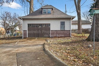 2424 Oakland Ave in St. Louis, MO - Building Photo - Building Photo