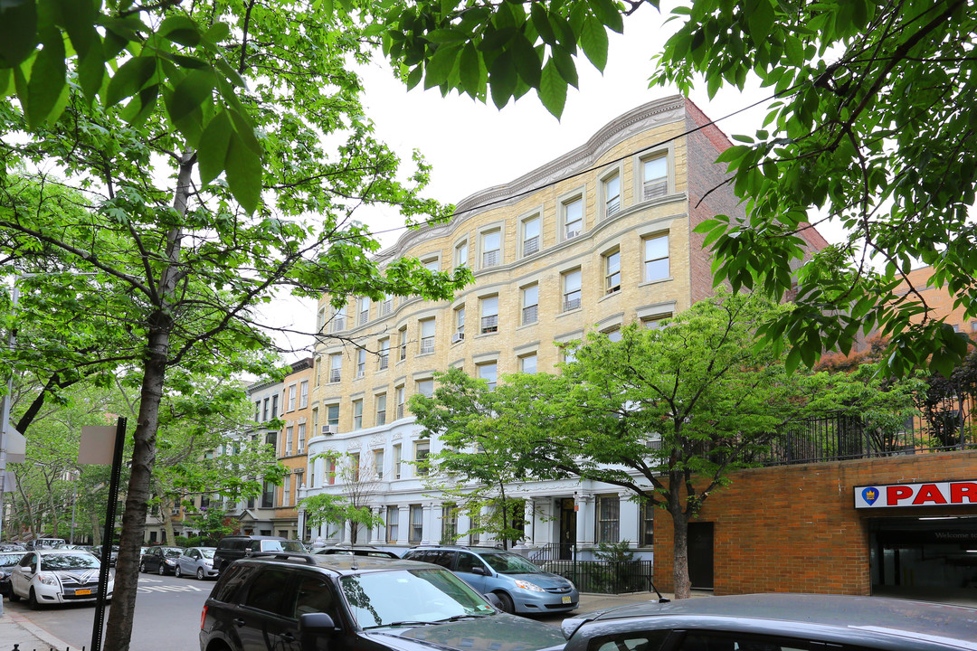 The Columbus Townhouses in New York, NY - Building Photo