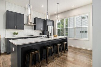 2016 Bixby Byway Dr SE in Atlanta, GA - Building Photo - Building Photo