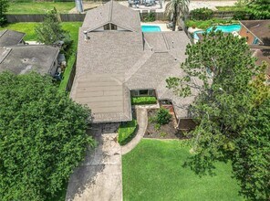 6218 Wynnwood Ln in Houston, TX - Building Photo - Building Photo