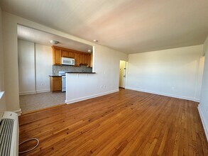 Melrose Court Apartments in Elkins Park, PA - Foto de edificio - Building Photo