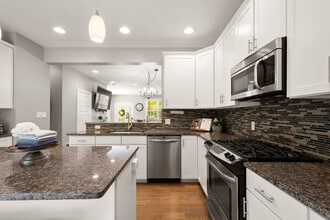 355 Woodruff St in Pittsburgh, PA - Building Photo - Building Photo