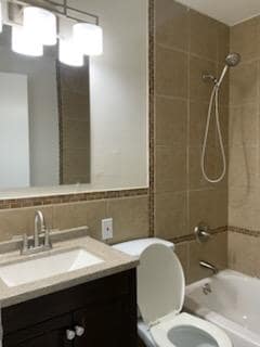 10092 Coburg Lands Dr in St. Louis, MO - Foto de edificio - Building Photo