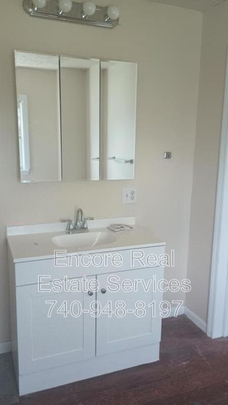 480 Ridge Ave in Newark, OH - Building Photo - Building Photo
