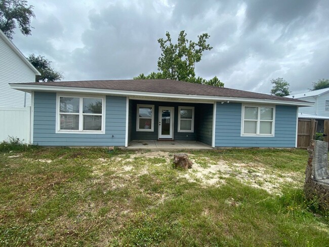 7124 Chipewa St in Panama City, FL - Building Photo - Building Photo