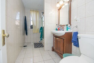 61 Thatcher St in Brookline, MA - Building Photo - Building Photo