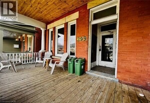 299 Central Ave in London, ON - Building Photo