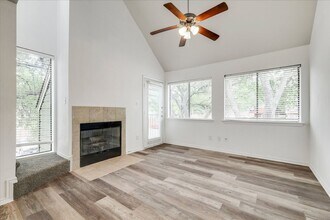 9831 Walnut St in Dallas, TX - Building Photo - Building Photo