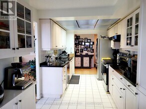 28 Hollywood Ave in Toronto, ON - Building Photo - Building Photo